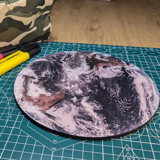 The Earth Circular Mouse Pad - Round Computer Mat - Desktop mousepad -  Space Gift - Science Gift - NASA Gift